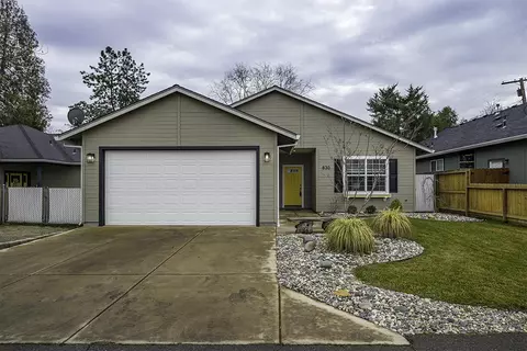 830 N Rose St, Phoenix, OR 97535 photo 38