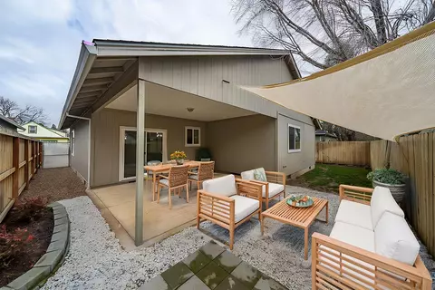 830 N Rose St, Phoenix, OR 97535 photo 25
