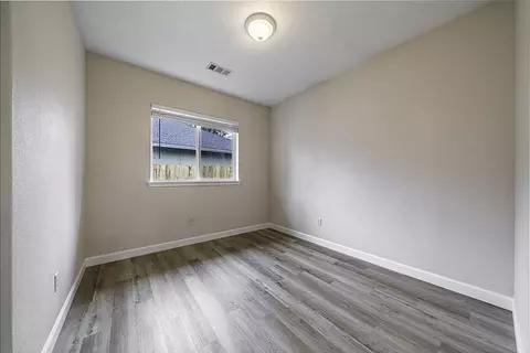 830 N Rose St, Phoenix, OR 97535 photo 21