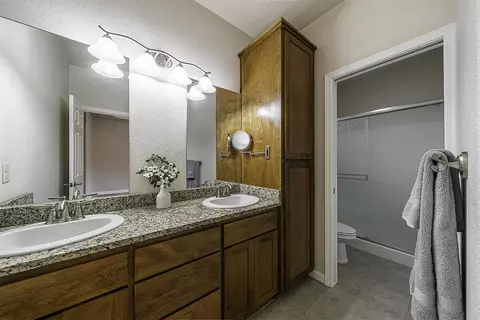 830 N Rose St, Phoenix, OR 97535 photo 17