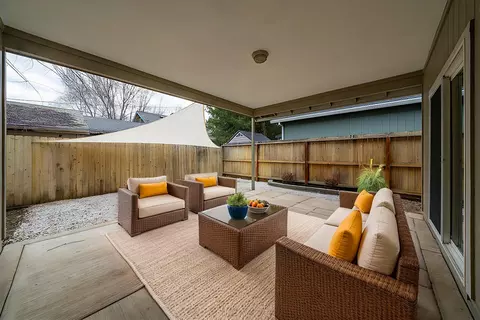 830 N Rose St, Phoenix, OR 97535 photo 27