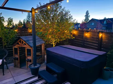 Exterior - 20551 SE Cameron Ave, Bend, OR 97702 photo 10 of 16