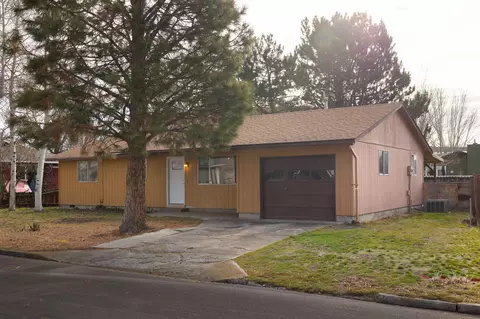 1200 SE Se 7th St, Prineville, OR 97754