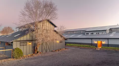 22333 Nelson Rd, Bend, OR 97701