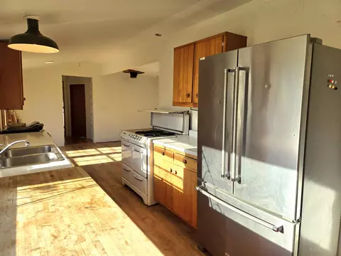 Kitchen - 12588 12566 Hwy 238, Applegate, OR 97530 photo 1 of 9