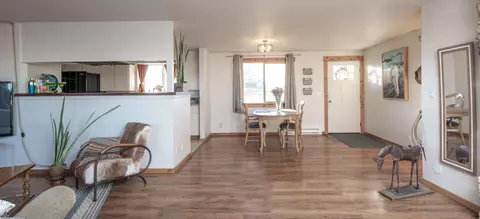 Entry Way - 22333 Nelson Rd, Bend, OR 97701 photo 6 of 6
