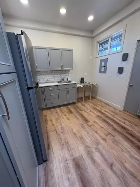 Kitchen - 22333 Nelson Rd, Bend, OR 97701 photo 3 of 3