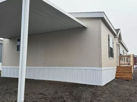 1 Corral Ln # 41, Ashland, OR 97520