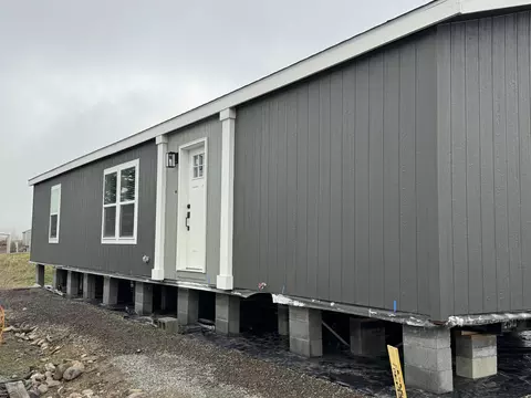 1 Corral Ln # 17, Ashland, OR 97520