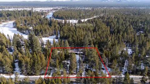 56500 Meteor Dr, Bend, OR 97707 photo 4
