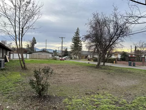 820 Narregan St, Medford, OR 97501
