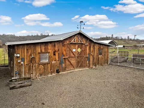 123 Ball Rd, Eagle Point, OR 97524 photo 37