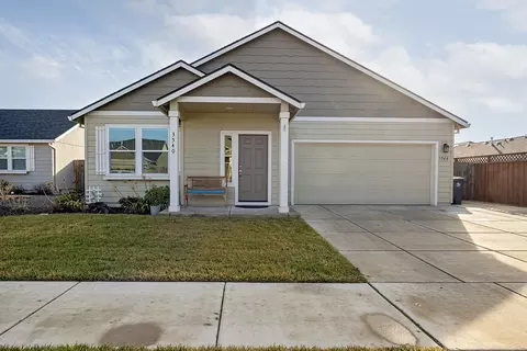 3540 Durst St, Medford, OR 97504
