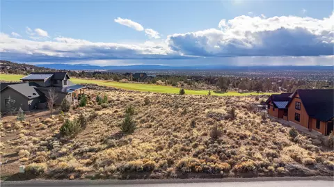 Vaqueros Way, Powell Butte, OR 97753
