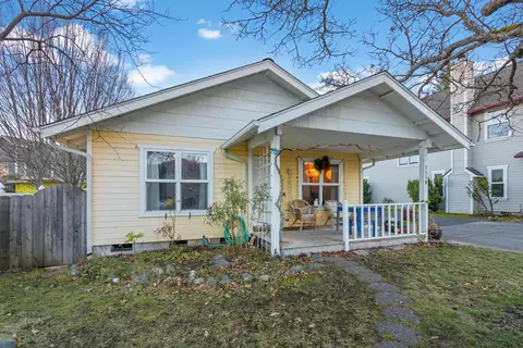 1110 Tolman Creek Rd, Ashland, OR 97520