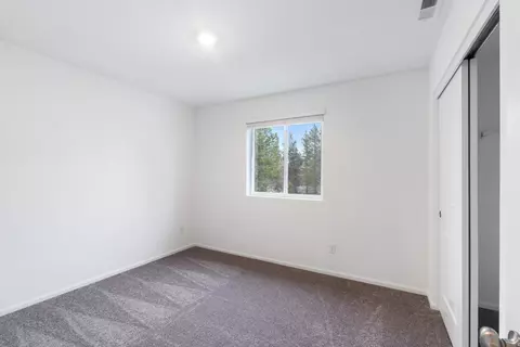 Bedroom - 51764 Jubilee Pine Dr, La Pine, OR 97739 photo 3 of 4