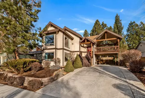 2376 NW Summerhill Dr, Bend, OR 97703