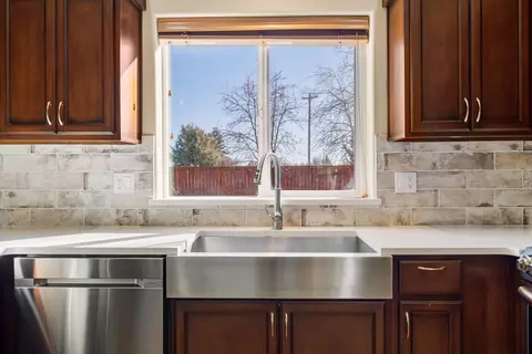 61648 Kaci Ln, Bend, OR 97702 photo 16