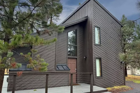 17704 Plover Ln #16, Sunriver, OR 97707