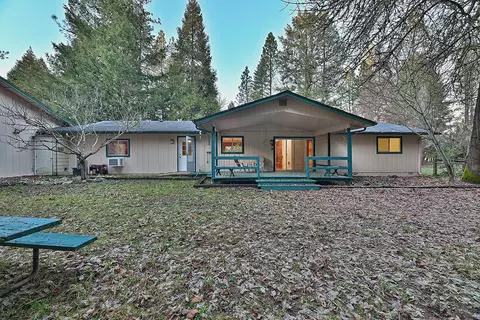 Exterior - 1523 Cedar Flat Rd, Williams, OR 97544 photo 3 of 10