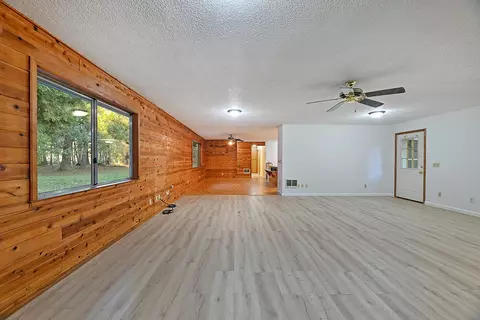 Living - 1523 Cedar Flat Rd, Williams, OR 97544 photo 3 of 4
