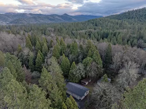 View/Area - 1523 Cedar Flat Rd, Williams, OR 97544 photo 8 of 8