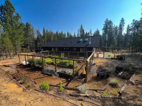 Exterior - 54812 Pine Crest Rd, Bend, OR 97707 photo 8 of 13