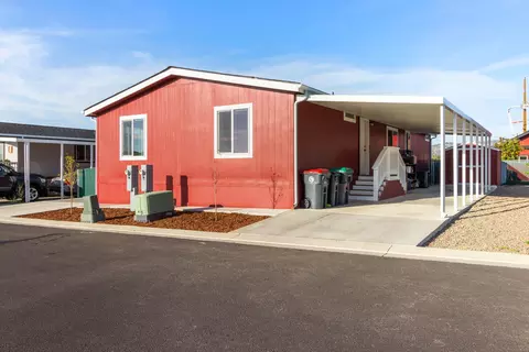 3966 S Pacific Hwy #2, Medford, OR 97501