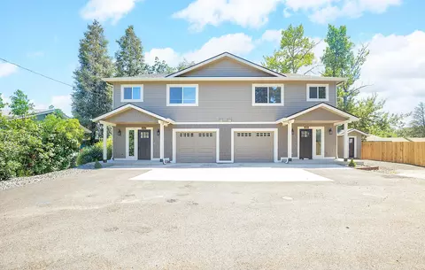 951 SW H St, Grants Pass, OR 97526