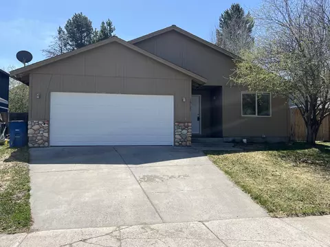 16429 Heath Dr, La Pine, OR 97739 photo 1