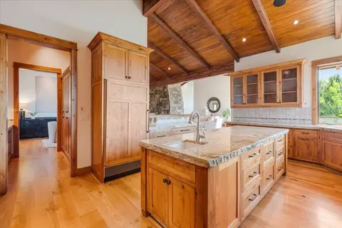 3282 NW Starview Dr, Bend, OR 97703 photo 8
