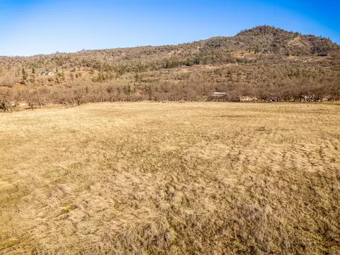 4477 E Antelope Rd, Eagle Point, OR 97524 photo 8
