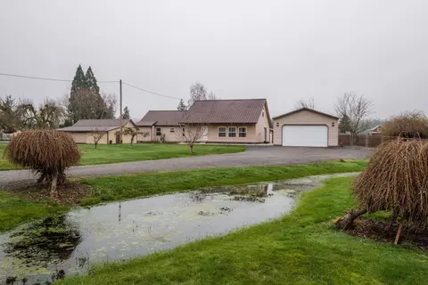 38727 Garden Dr, Scio, OR 97374