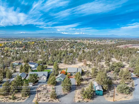 View/Area - 65195 85th St, Bend, OR 97703 photo 2 of 7