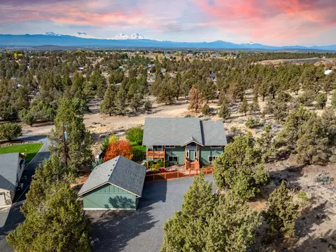 View/Area - 65195 85th St, Bend, OR 97703 photo 7 of 7