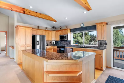 Kitchen - 65195 85th St, Bend, OR 97703 photo 1 of 3