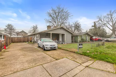 533 Benson St, Medford, OR 97501