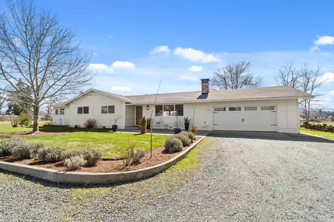 3497 Leonard Rd, Grants Pass, OR 97527