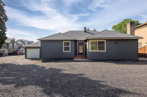 1647 NE Lotus Dr, Bend, OR 97701