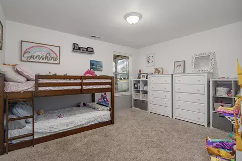 Bedroom - 492 Westminster Dr, Eagle Point, OR 97524 photo 3 of 3
