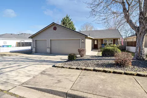 Other - 492 Westminster Dr, Eagle Point, OR 97524 photo 4 of 4