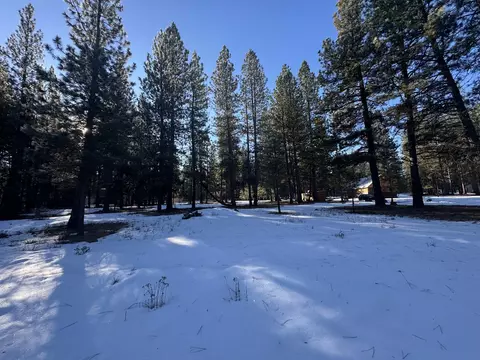 mountain lakes drive, Chiloquin, OR 97624