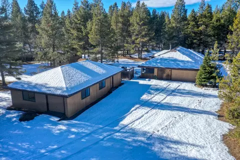 55585 Richard Way, Bend, OR 97707