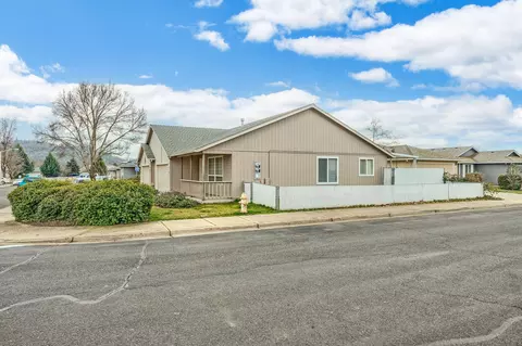 499 St Clair Way, Eagle Point, OR 97524 photo 26