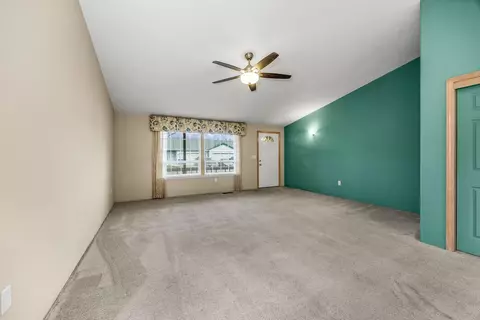 499 St Clair Way, Eagle Point, OR 97524 photo 3