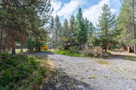 55521 Gross Dr, Bend, OR 97707 photo 6