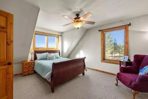 Bedroom - 23074 Rivercrest Dr, Sprague River, OR 97639 photo 4 of 5