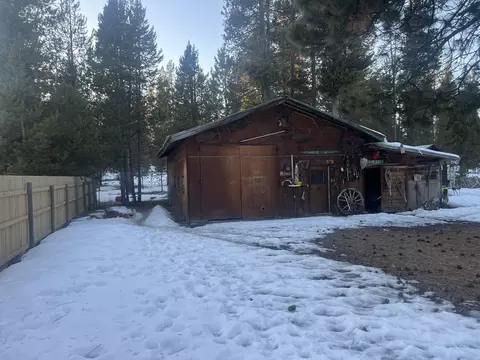 Undisclosed, Bend, OR 97707 photo 6