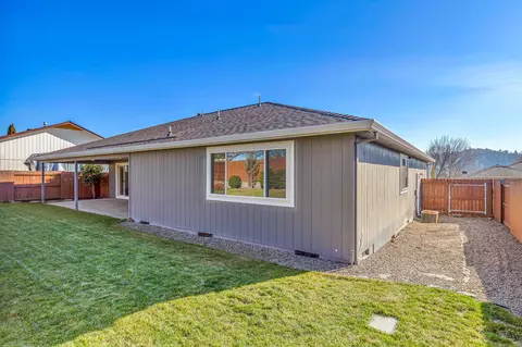 507 Westminster Dr, Eagle Point, OR 97524 photo 28