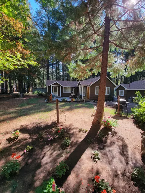 27560 Redwood Hwy, Cave Junction, OR 97523